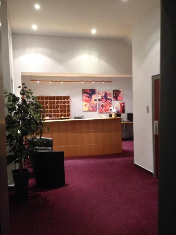 Amadeus Hotel Sarreguemines Exterior photo